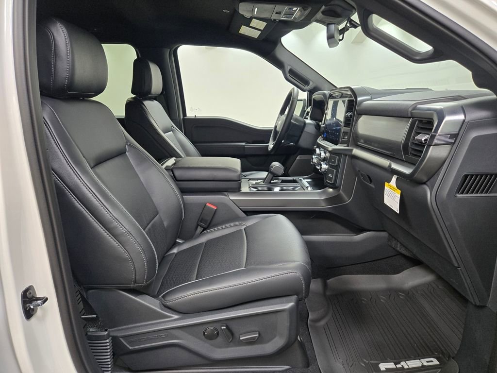 New 2025 Ford F150 Lariat w/ Equipment Group 501A Mid image 31