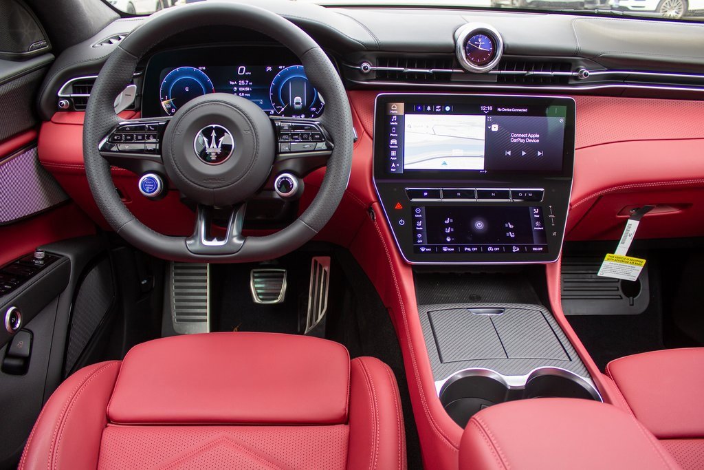 New 2025 Maserati Grecale Modena image 13