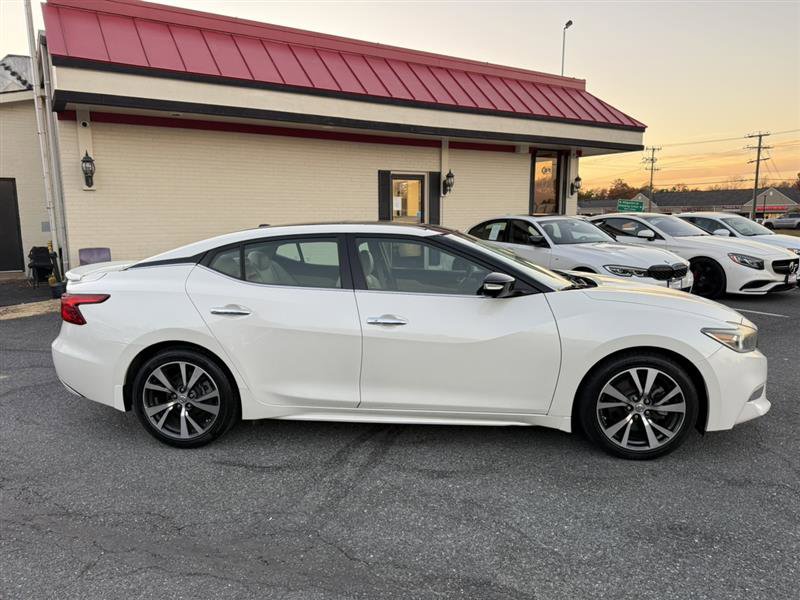 Used 2016 Nissan Maxima Platinum image 5