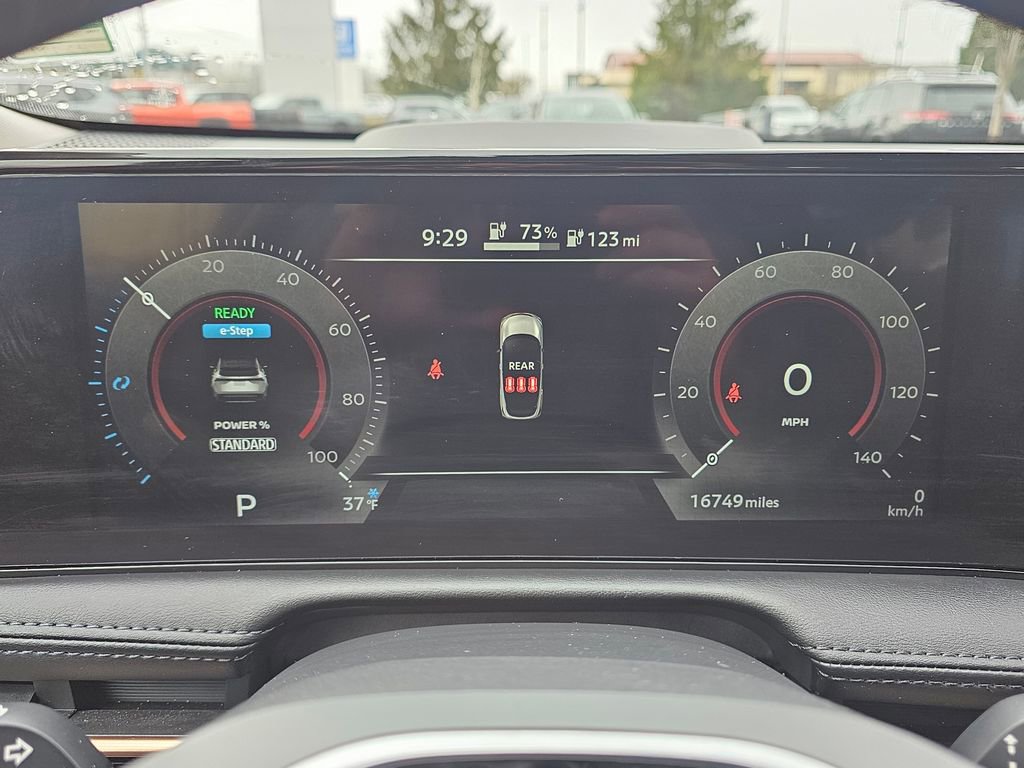 Used 2024 Nissan Ariya AWD image 18