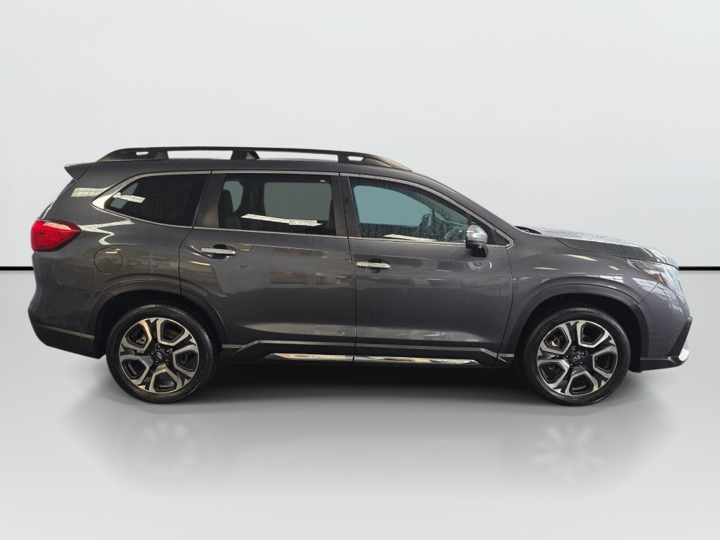 Used 2023 Subaru Ascent Touring AWD/4WD image 2