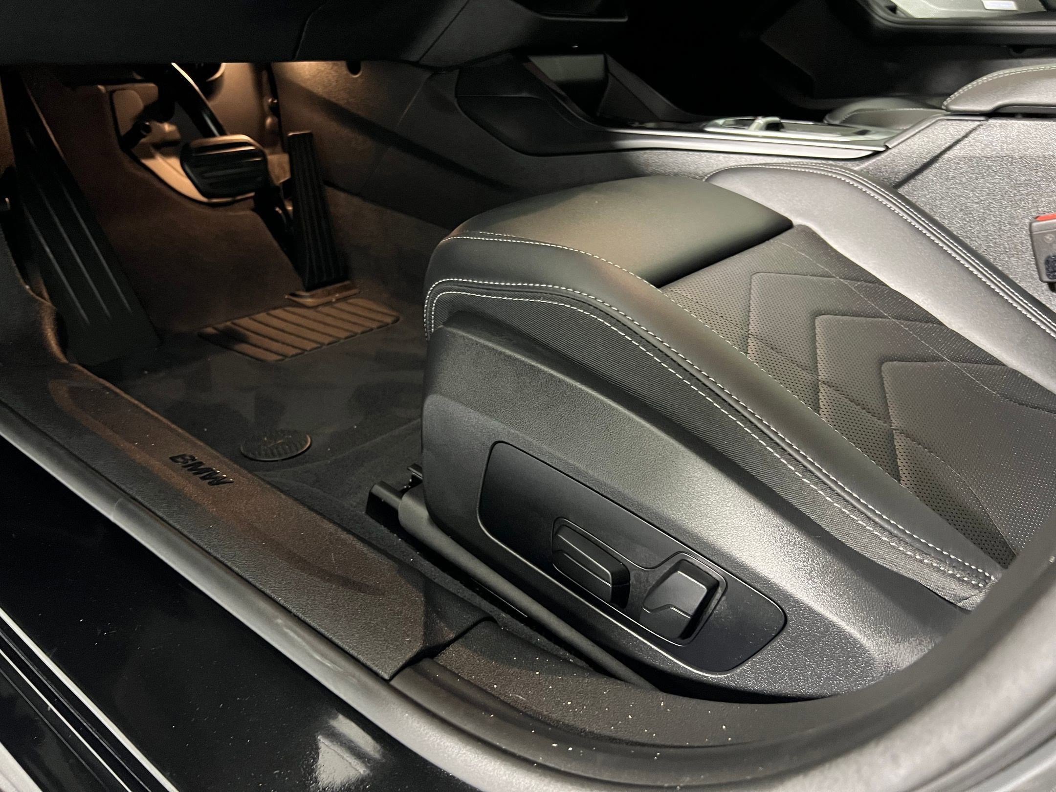 Used 2025 BMW 228i xDrive w/ Premium Package AWD/4WD image 13