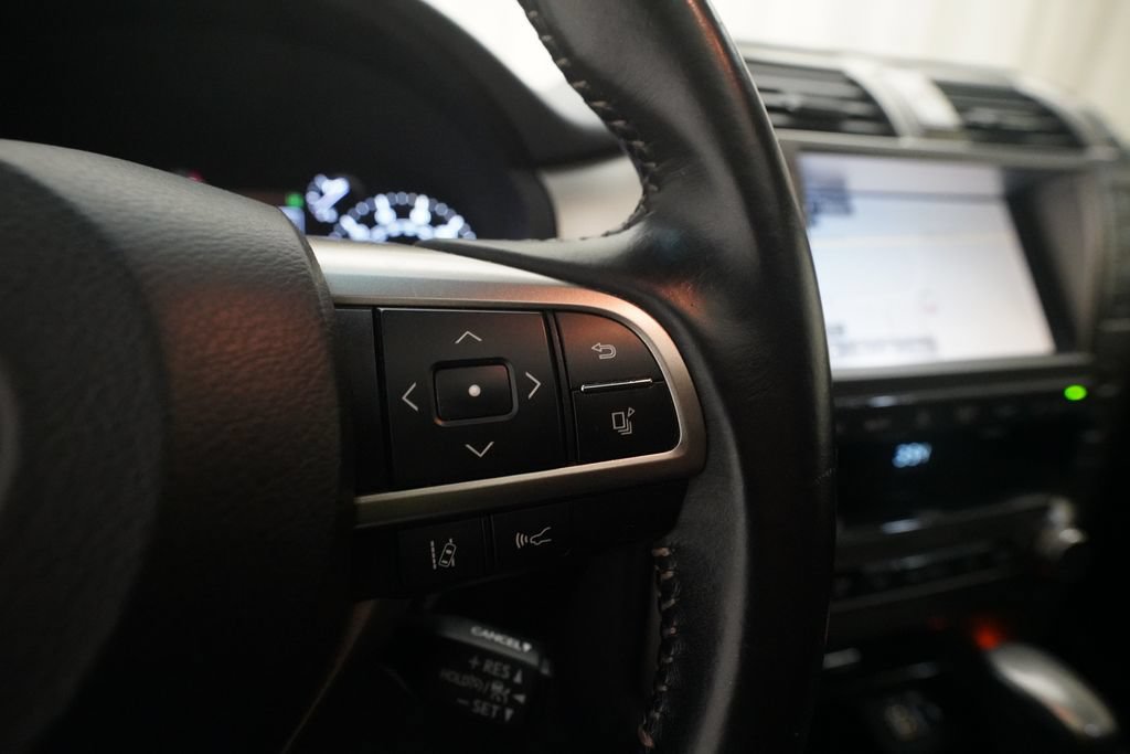 Used 2020 Lexus GX 460 Premium w/ Premium Package AWD/4WD image 18
