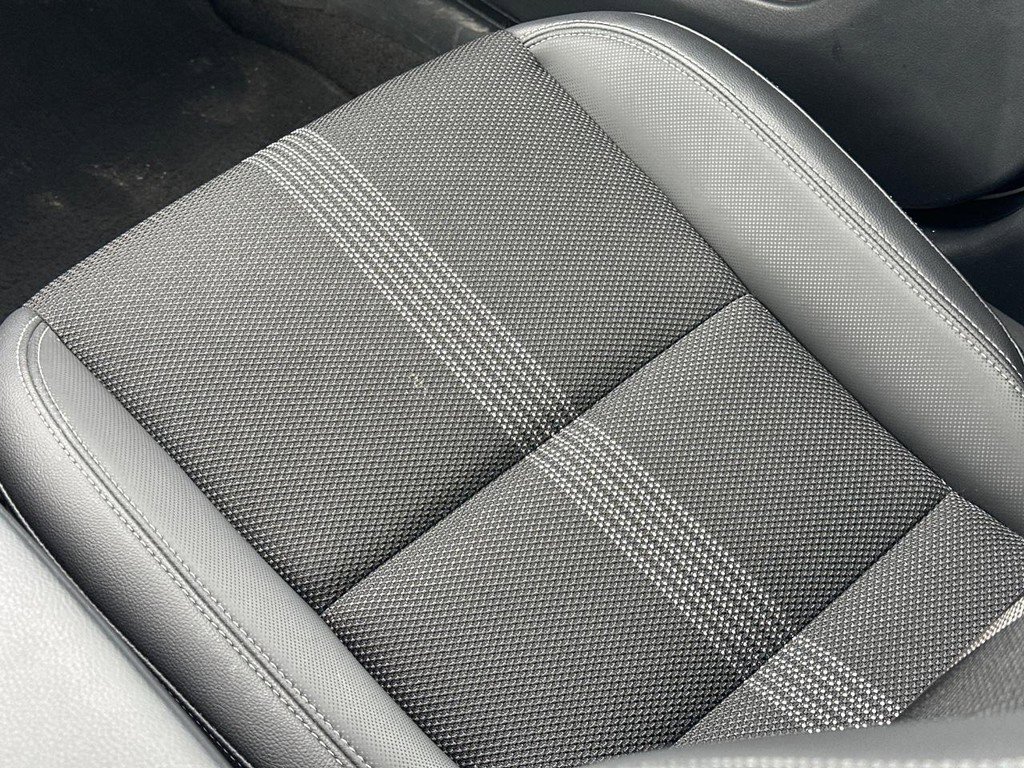 Certified 2025 MAZDA CX-50 AWD 2.5 S w/ Premium Package image 17