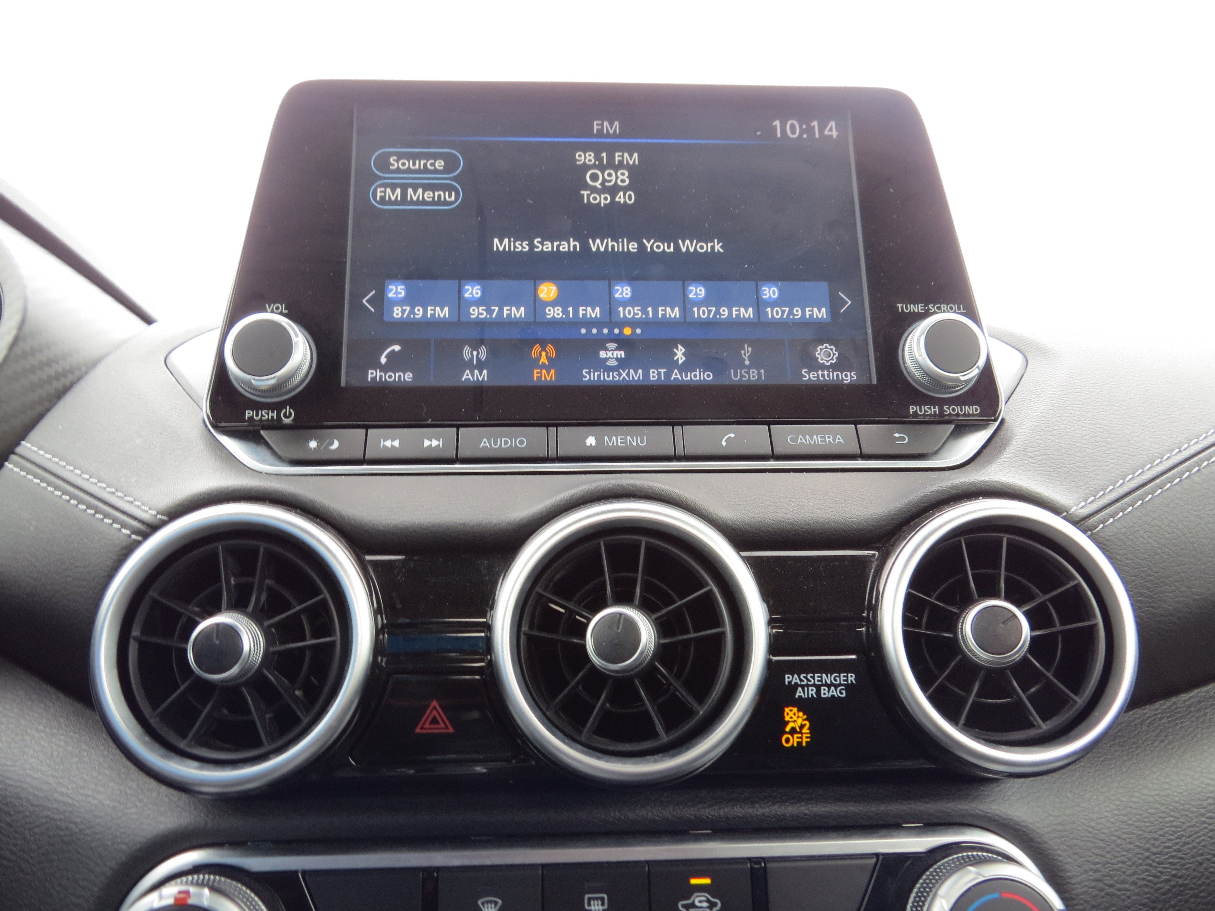 Used 2023 Nissan Sentra SV image 18