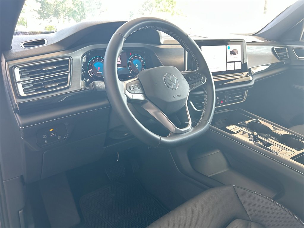 New 2025 Volkswagen Atlas Cross Sport SE image 14