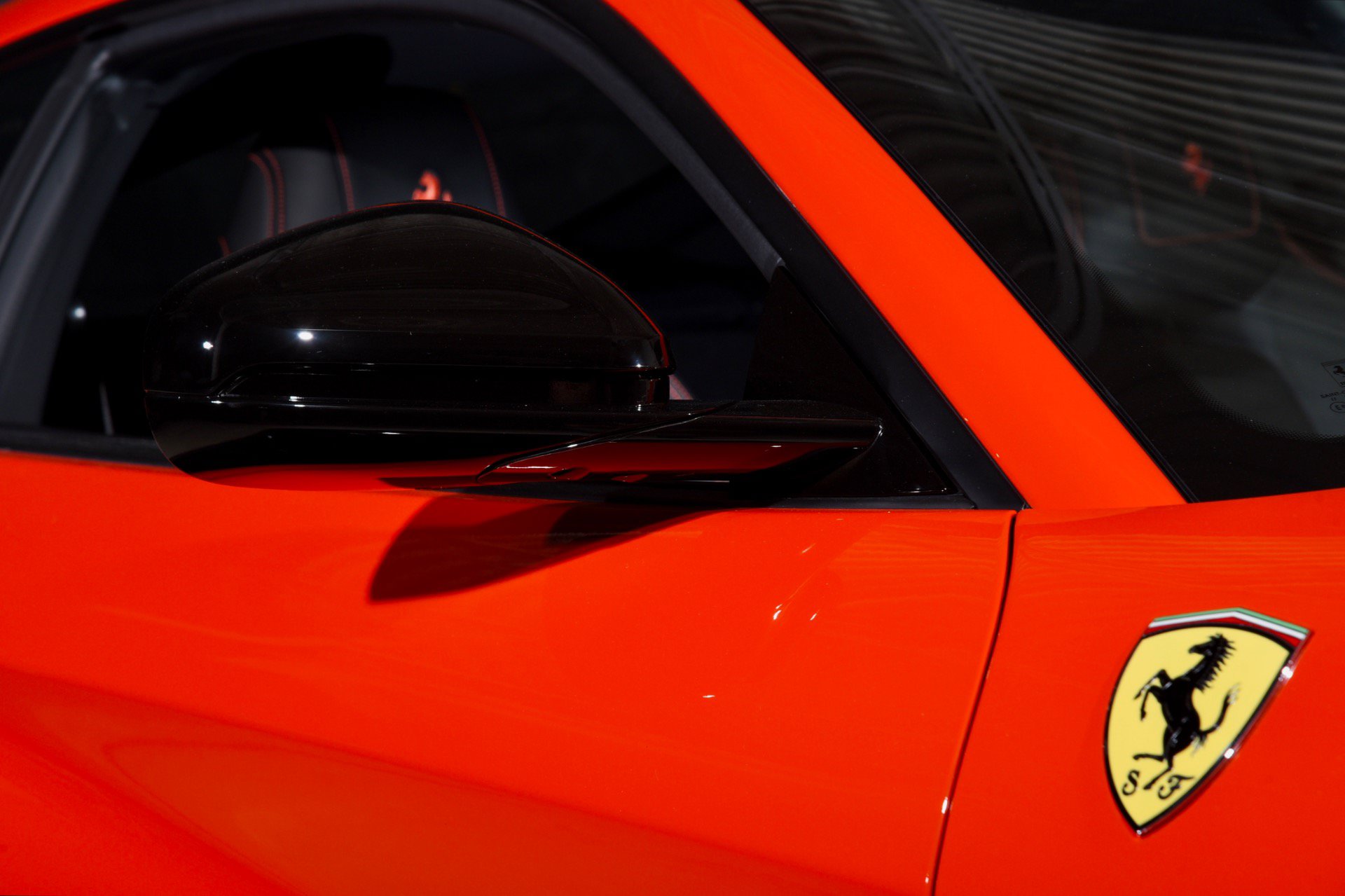 Used 2014 Ferrari F12 Berlinetta RWD image 18