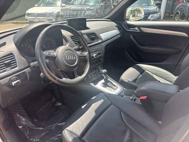 Used 2018 Audi Q3 2.0T Premium w/ Convenience Package image 11