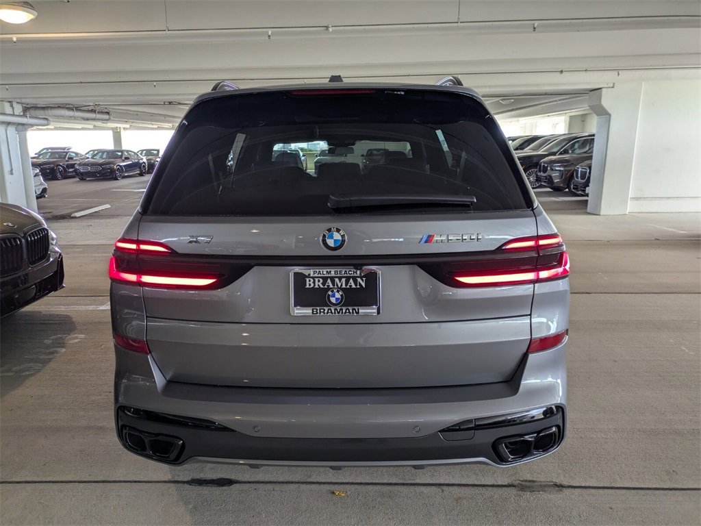 New 2026 BMW X7 M60i image 5