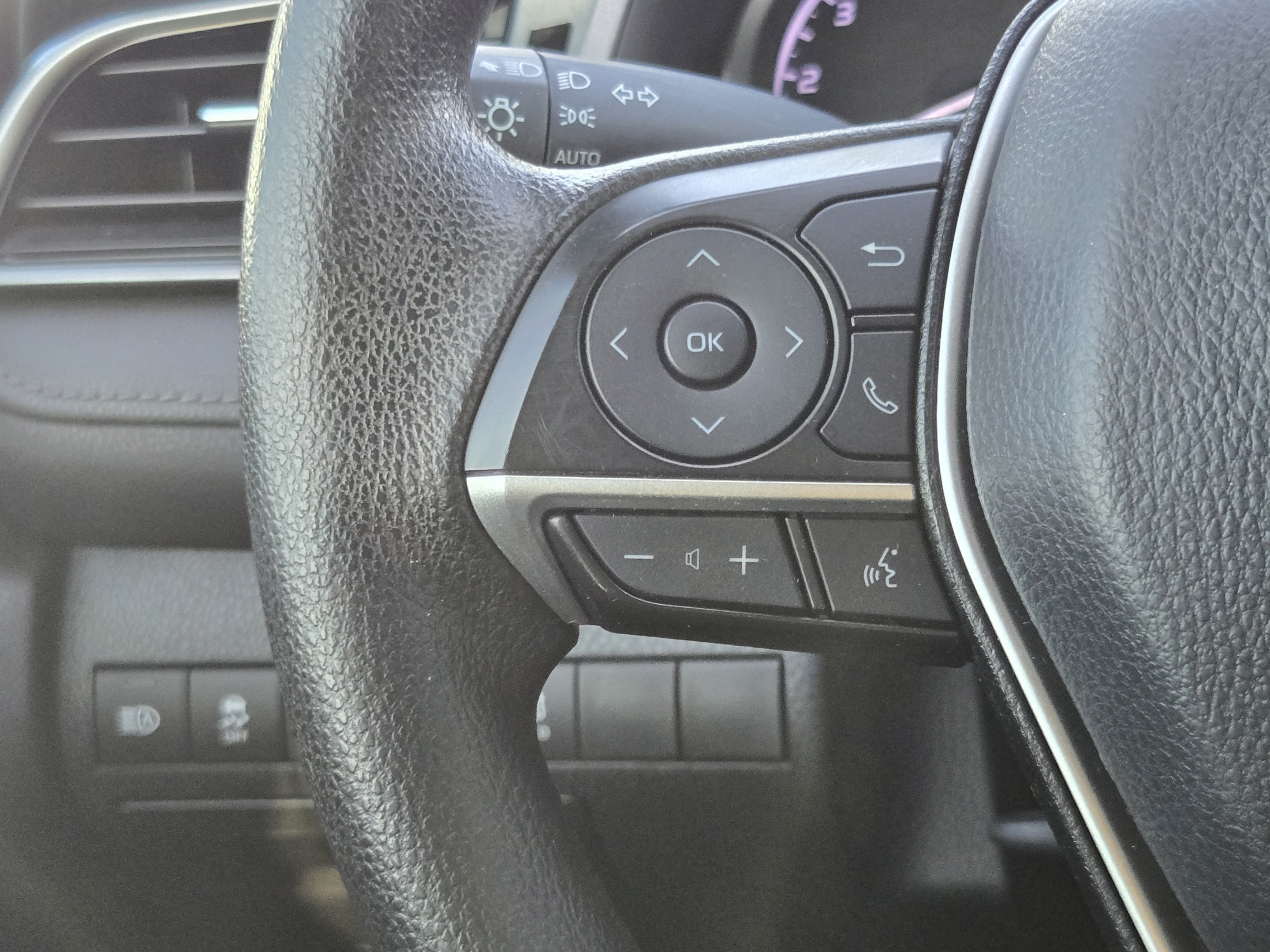 Used 2021 Toyota Camry LE FWD image 25