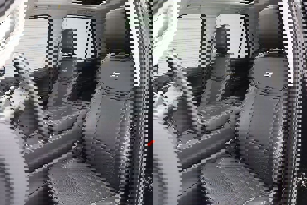 Used 2025 Ford Expedition Max Platinum w/ Driver's Package image 16