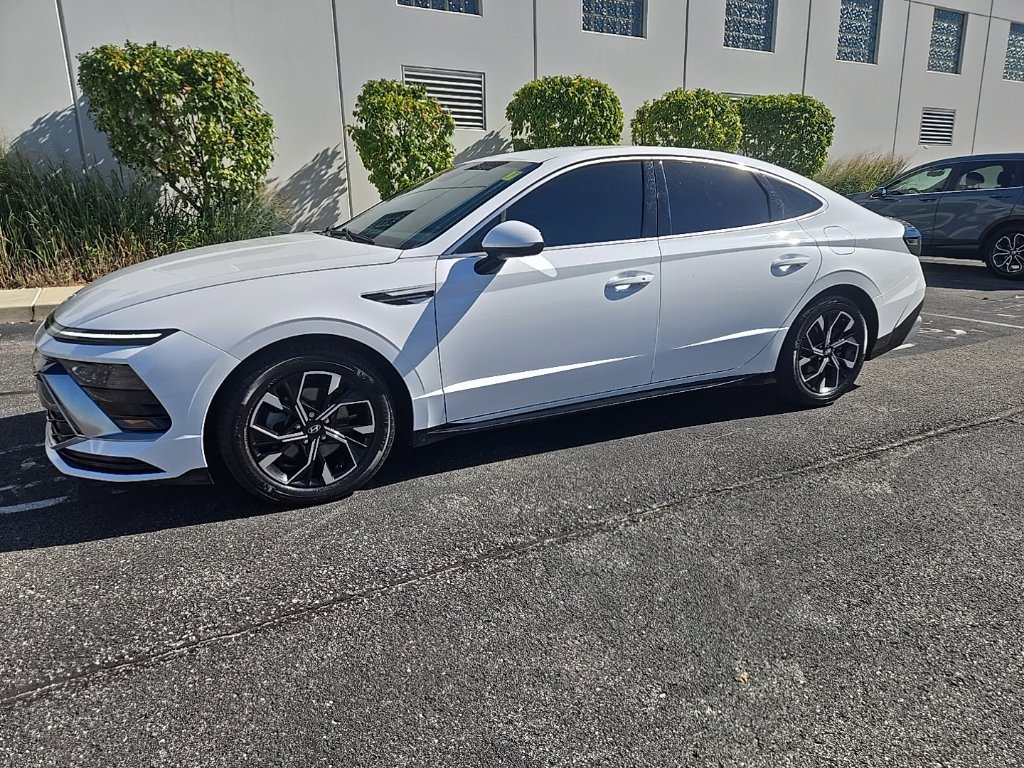 Certified 2024 Hyundai Sonata SEL AWD/4WD image 2