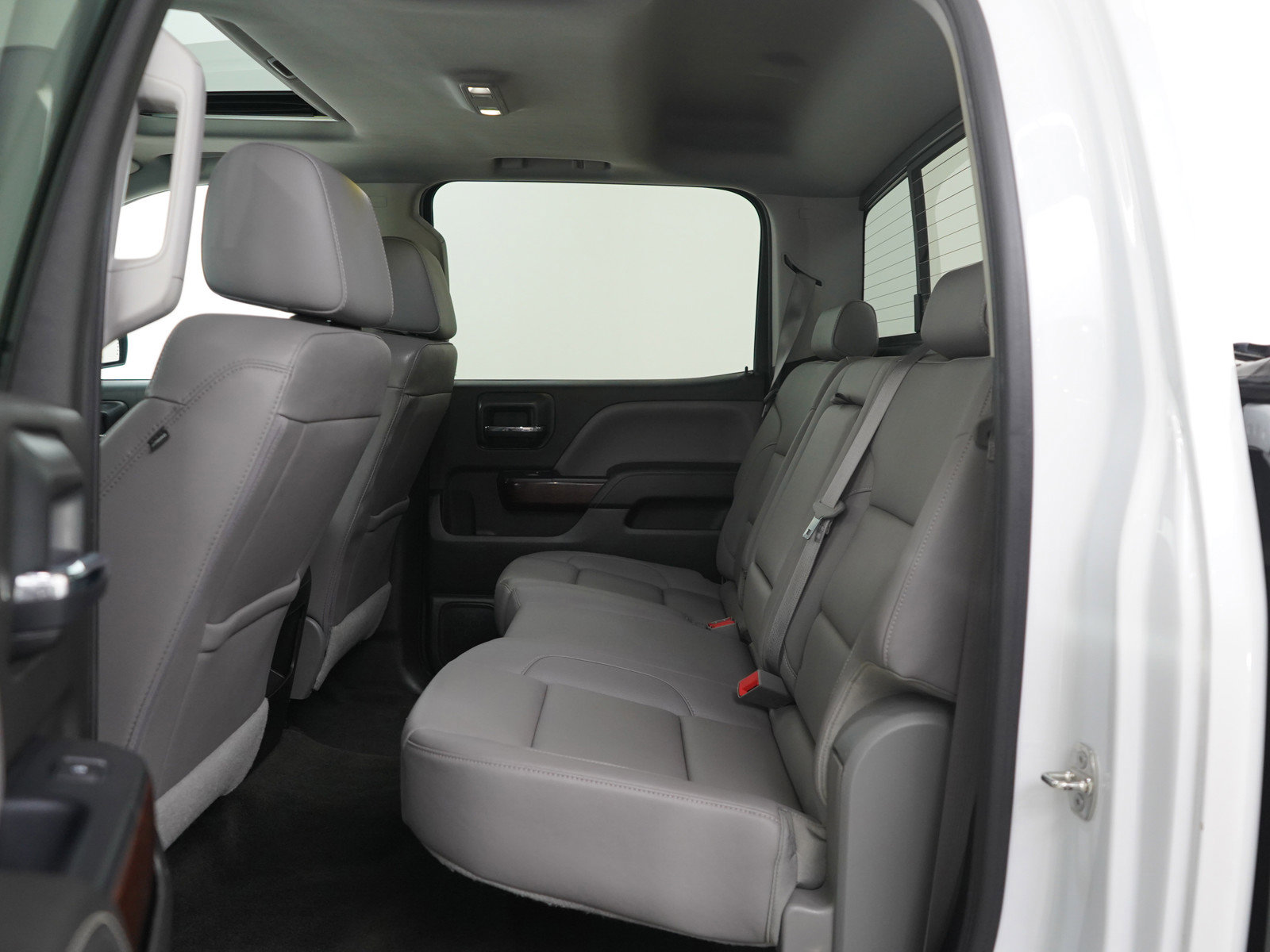 Used 2016 GMC Sierra 1500 SLT w/ Enhanced Driver Alert Package image 15