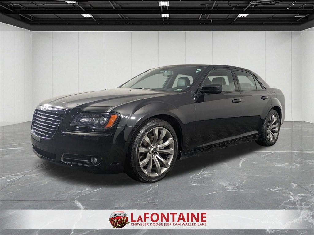 Used 2014 Chrysler 300 S image 1