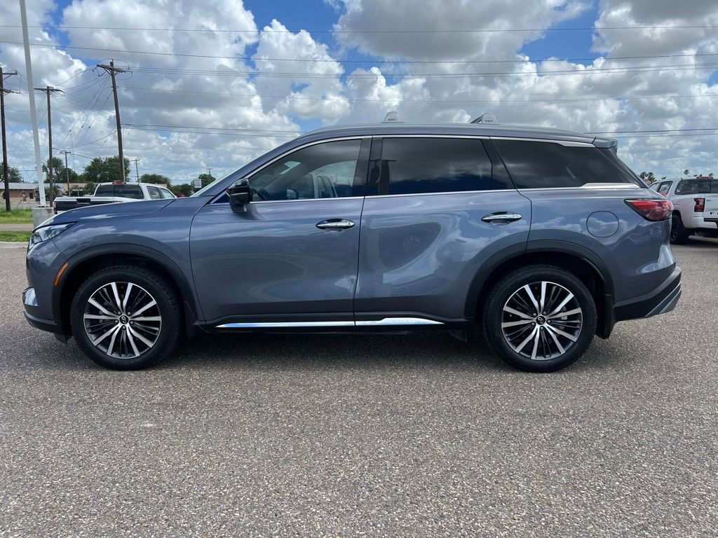 Used 2023 INFINITI QX60 Sensory w/ Vision Package AWD/4WD image 4