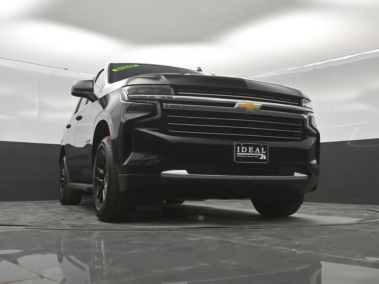 Used 2023 Chevrolet Tahoe LT w/ Luxury Package AWD/4WD image 33