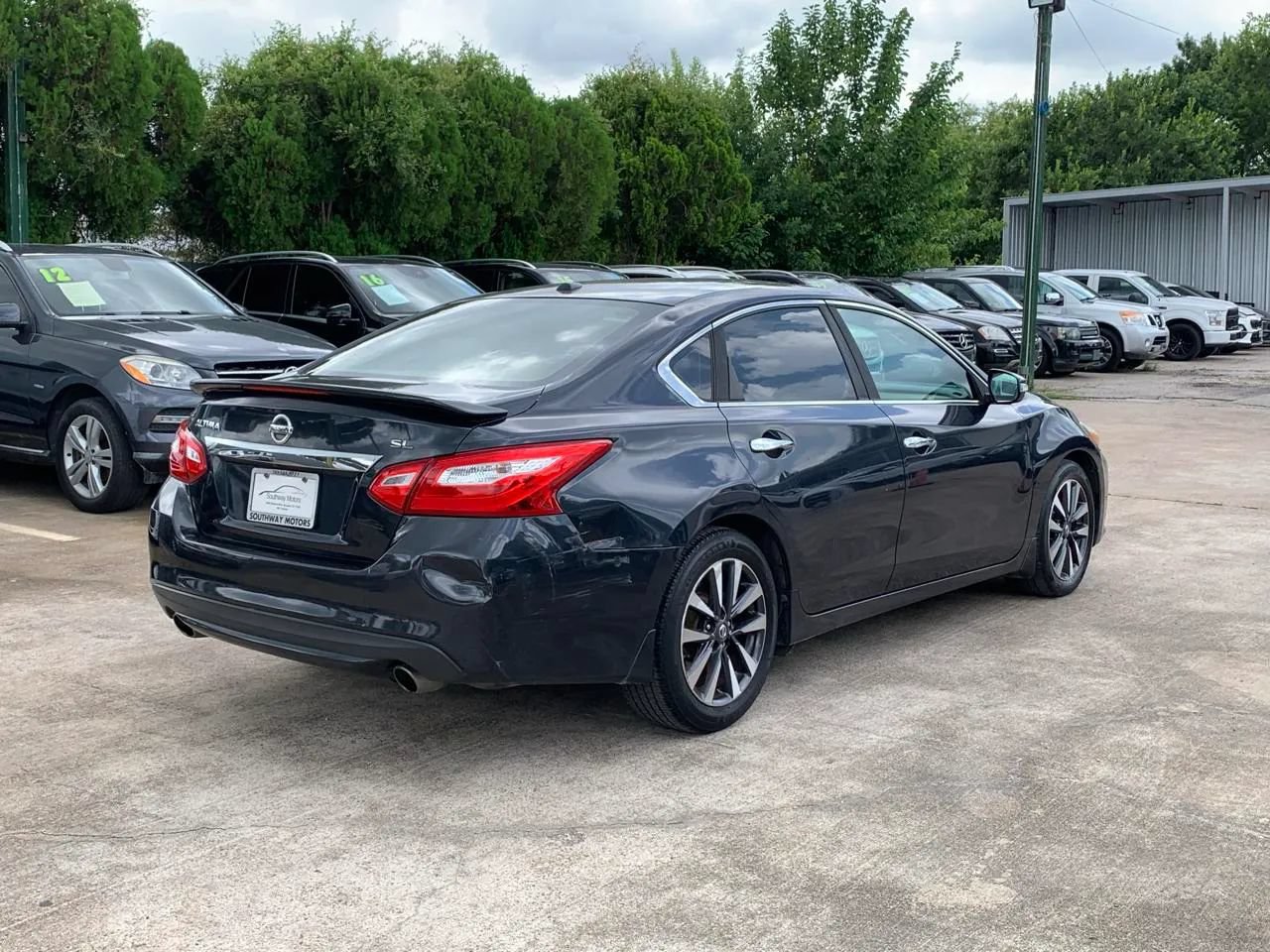 Used 2016 Nissan Altima 2.5 SL w/ 2.5 Technology Package FWD image 7