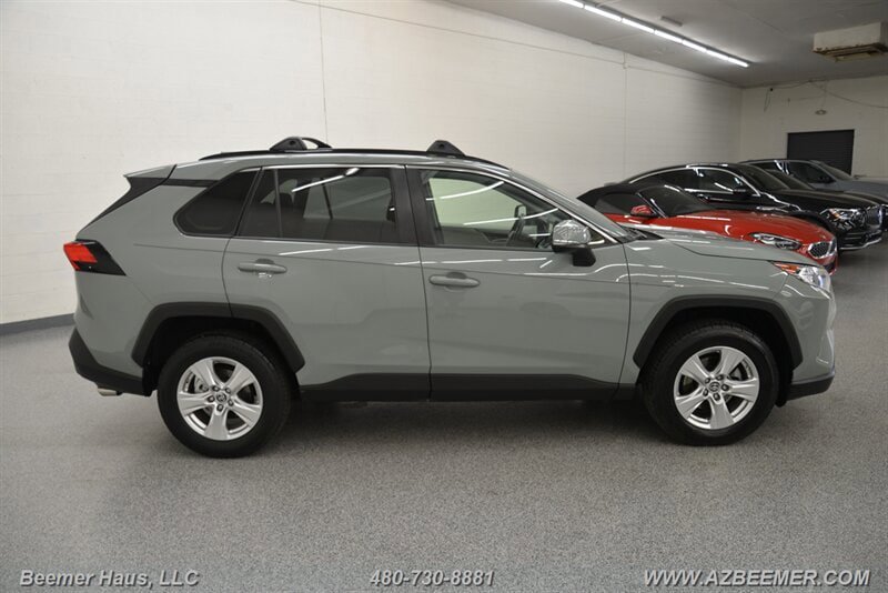 Used 2019 Toyota RAV4 XLE w/ Convenience Package image 8