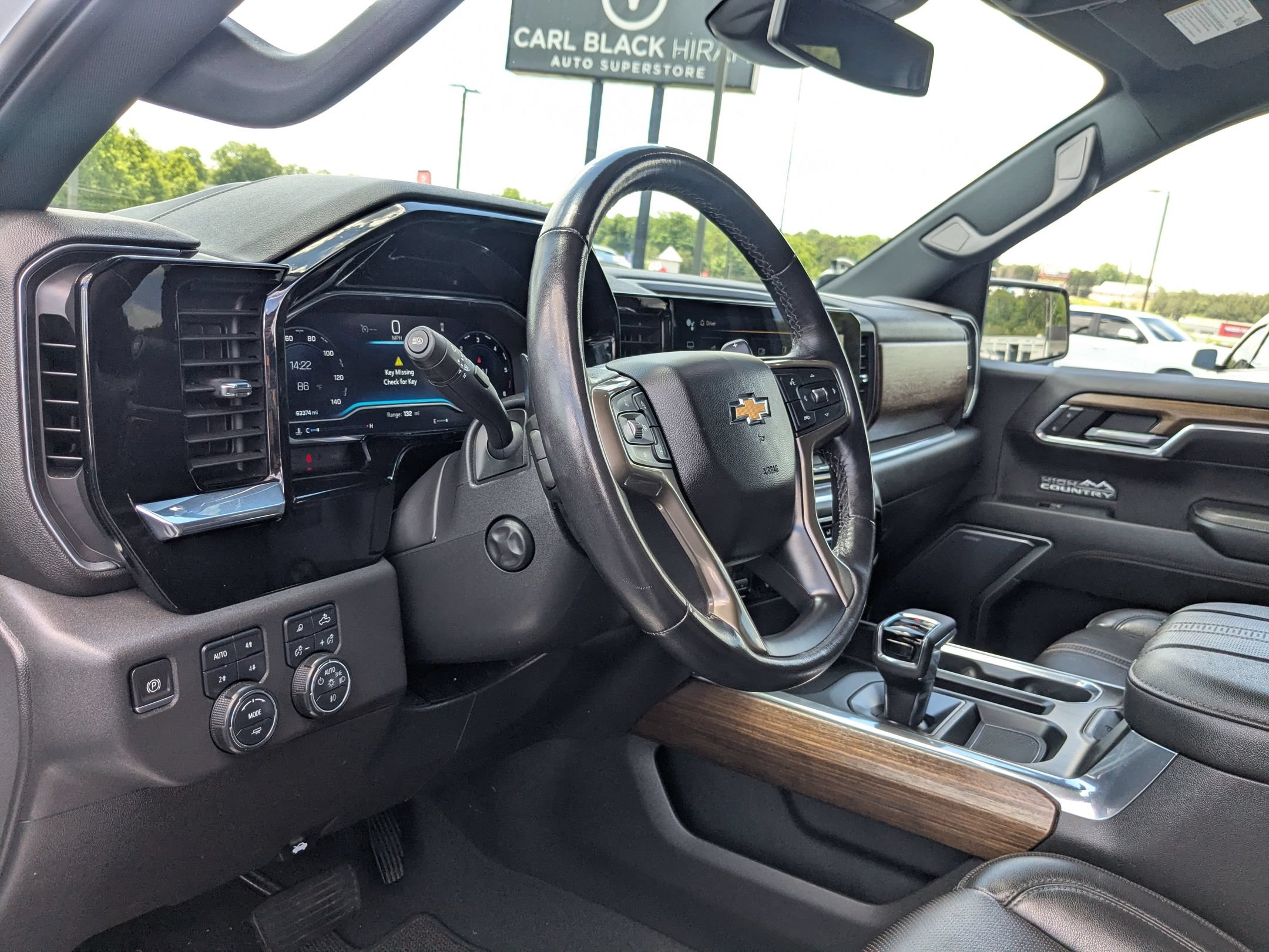Used 2023 Chevrolet Silverado 1500 High Country AWD/4WD image 14