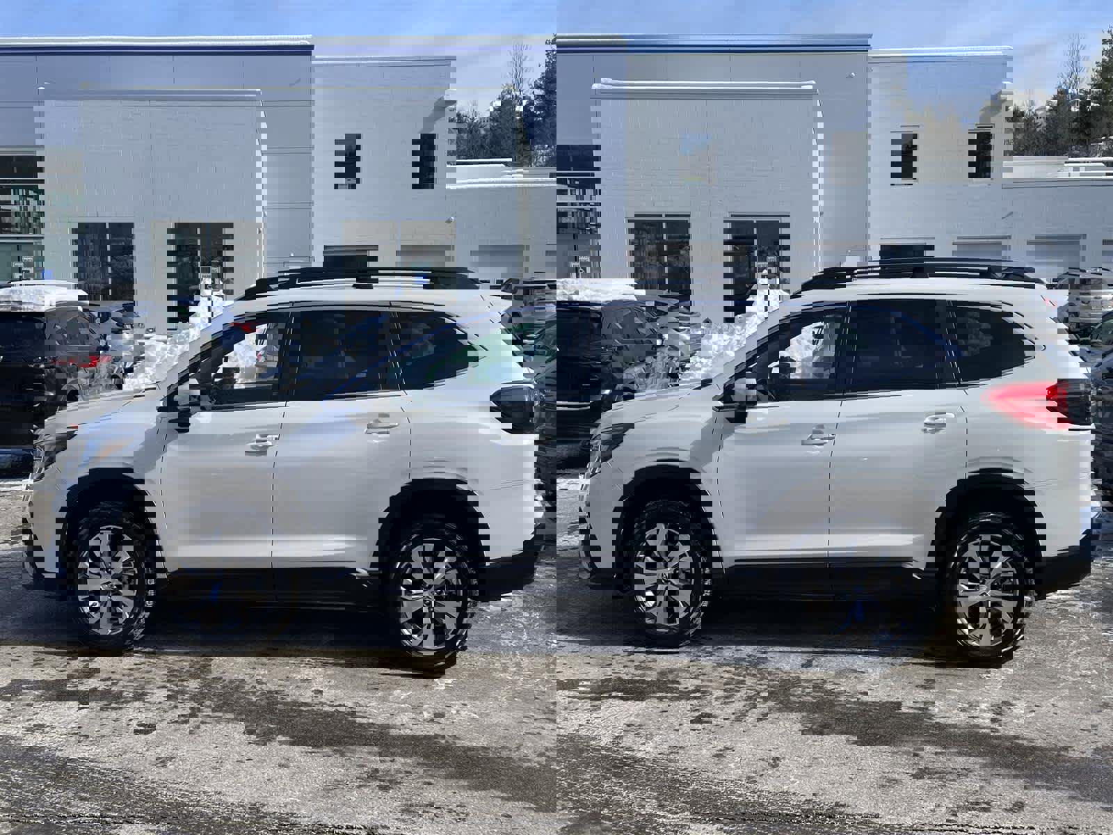 Certified 2024 Subaru Ascent Premium w/ Convenience Package image 2