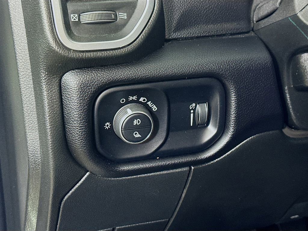 Used 2024 RAM 3500 Big Horn image 21