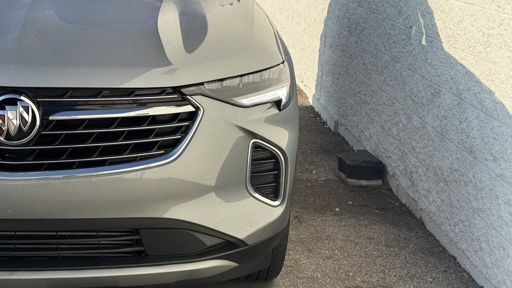 Used 2023 Buick Envision Essence image 5