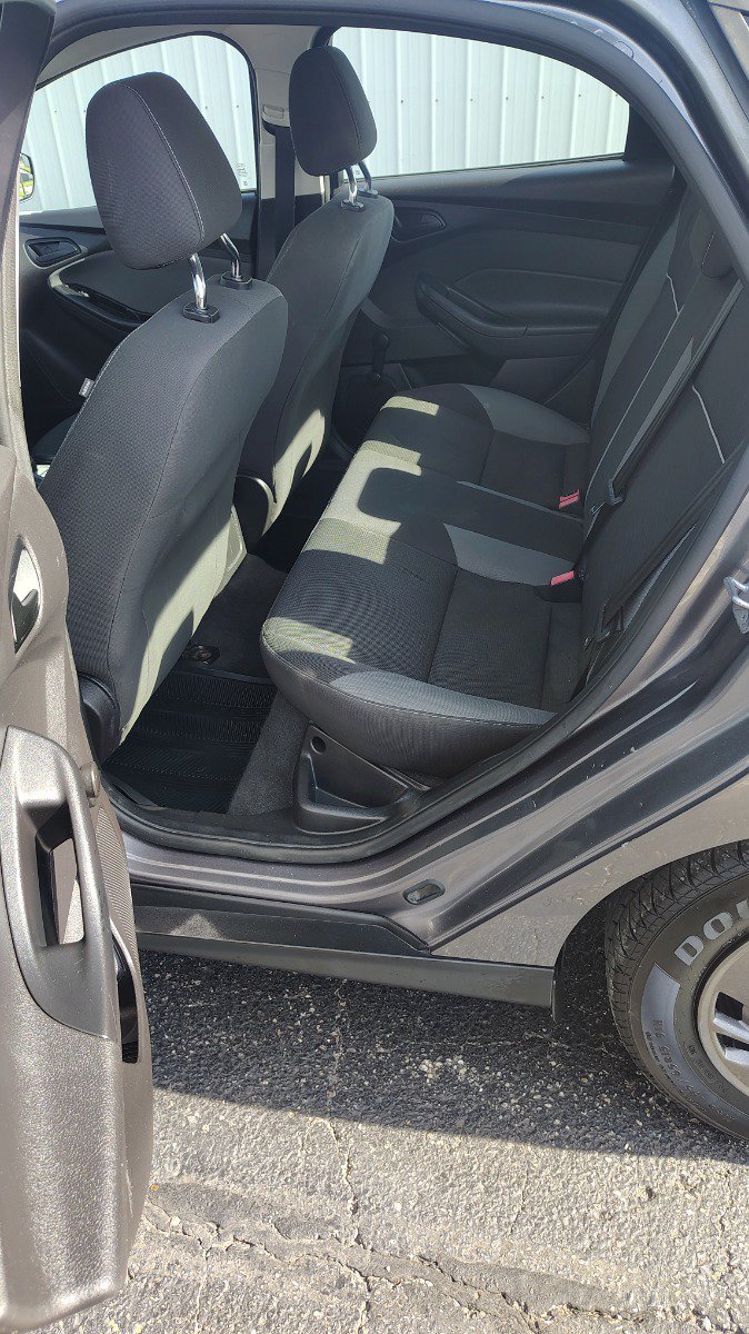 Used 2014 Ford Focus S FWD image 17