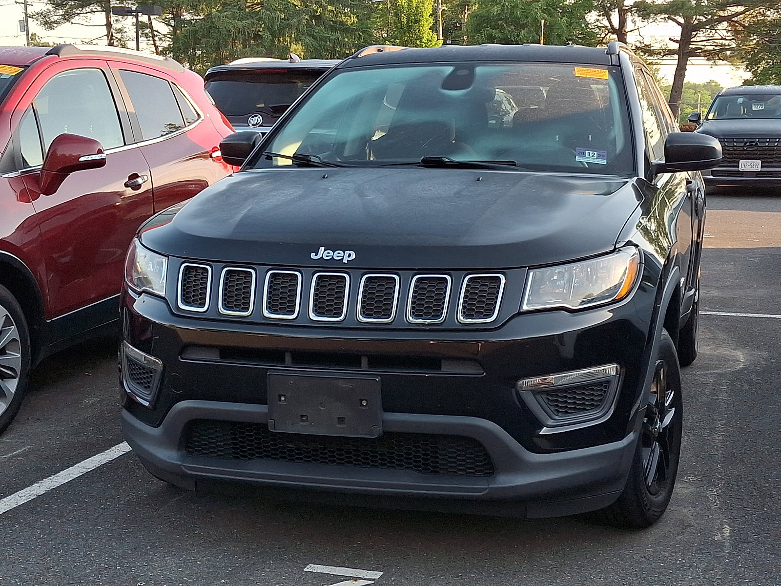 Used 2018 Jeep Compass Sport w/ Tech Group AWD/4WD image 2