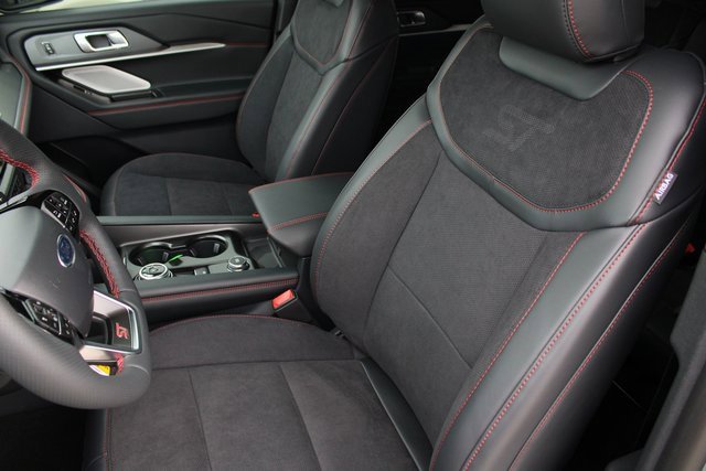 New 2026 Ford Explorer ST w/ Sun And Sound Package image 7