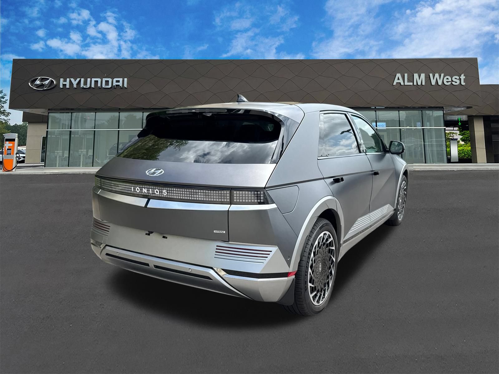 Used 2024 Hyundai Ioniq 5 Limited AWD/4WD image 5