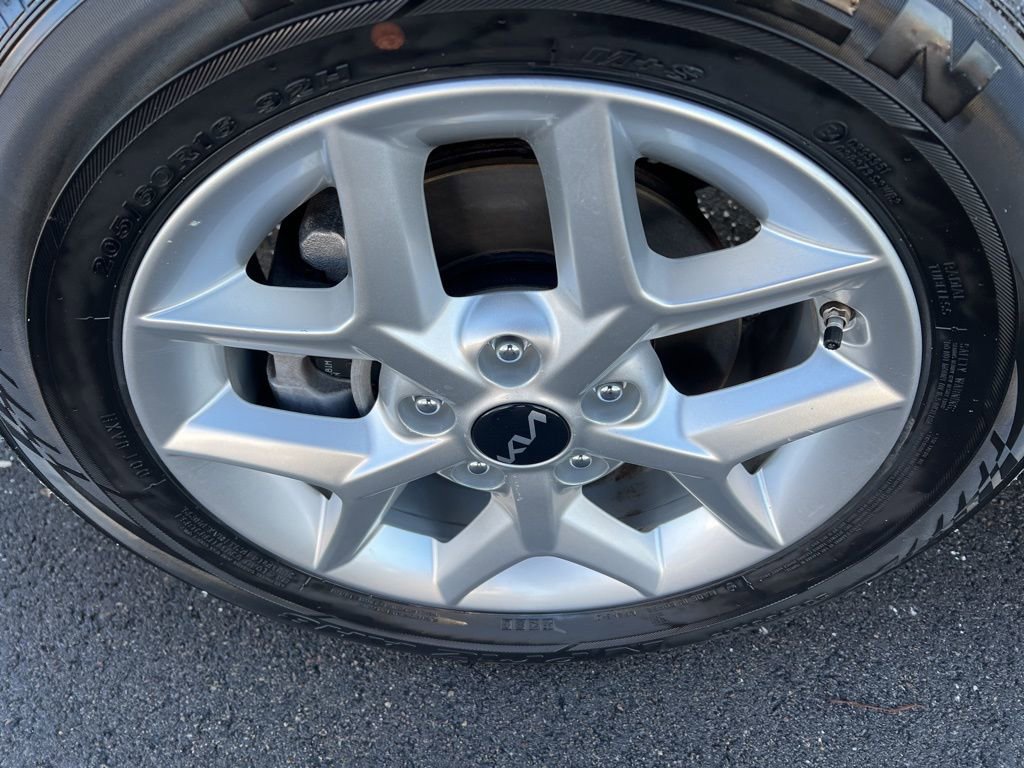 Certified 2022 Kia Soul LX w/ Technology Package image 43