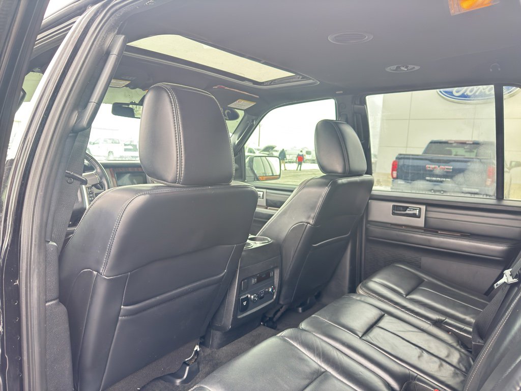 Used 2017 Ford Expedition Max Platinum image 21