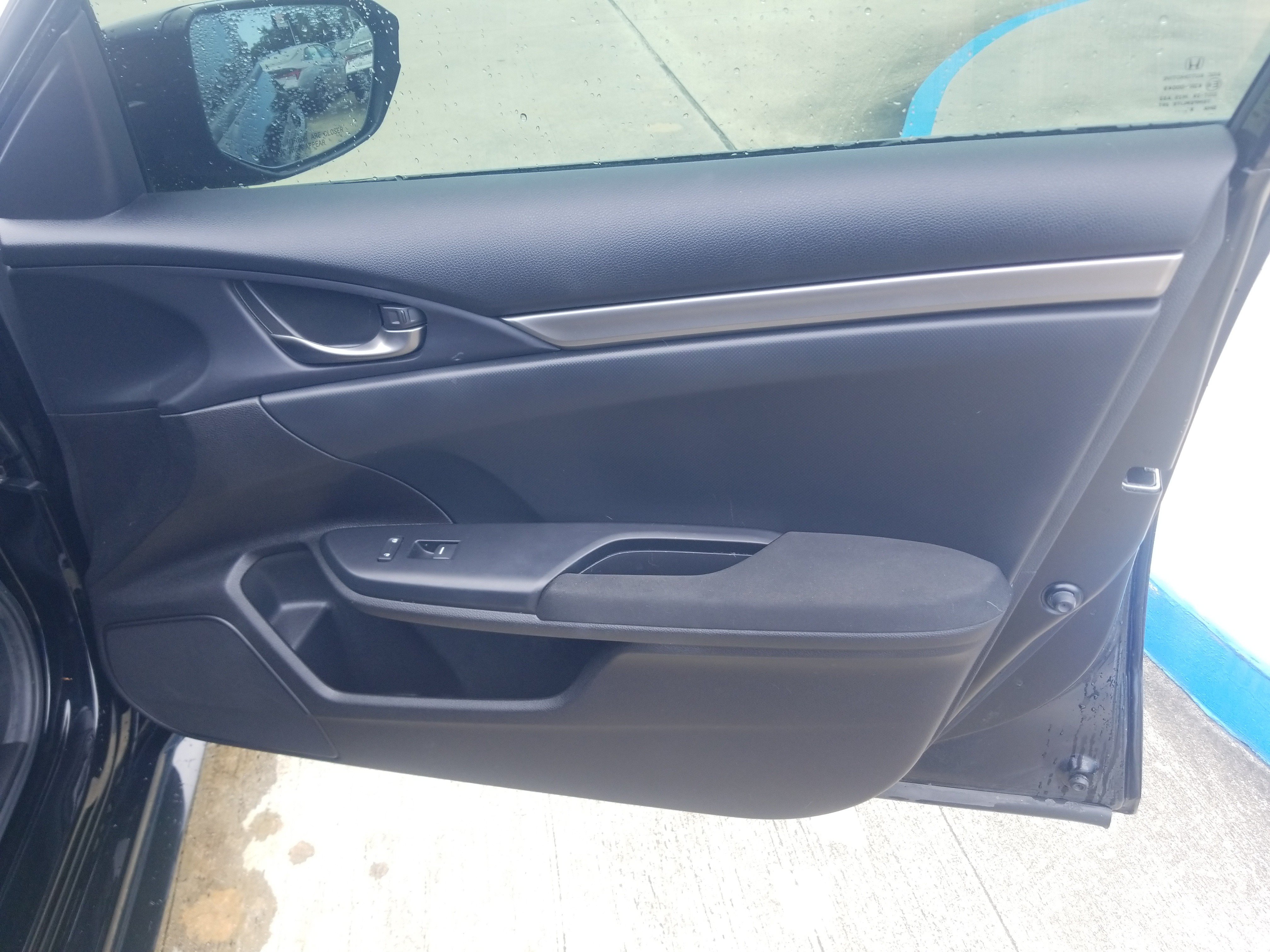 Used 2017 Honda Civic Sport image 16