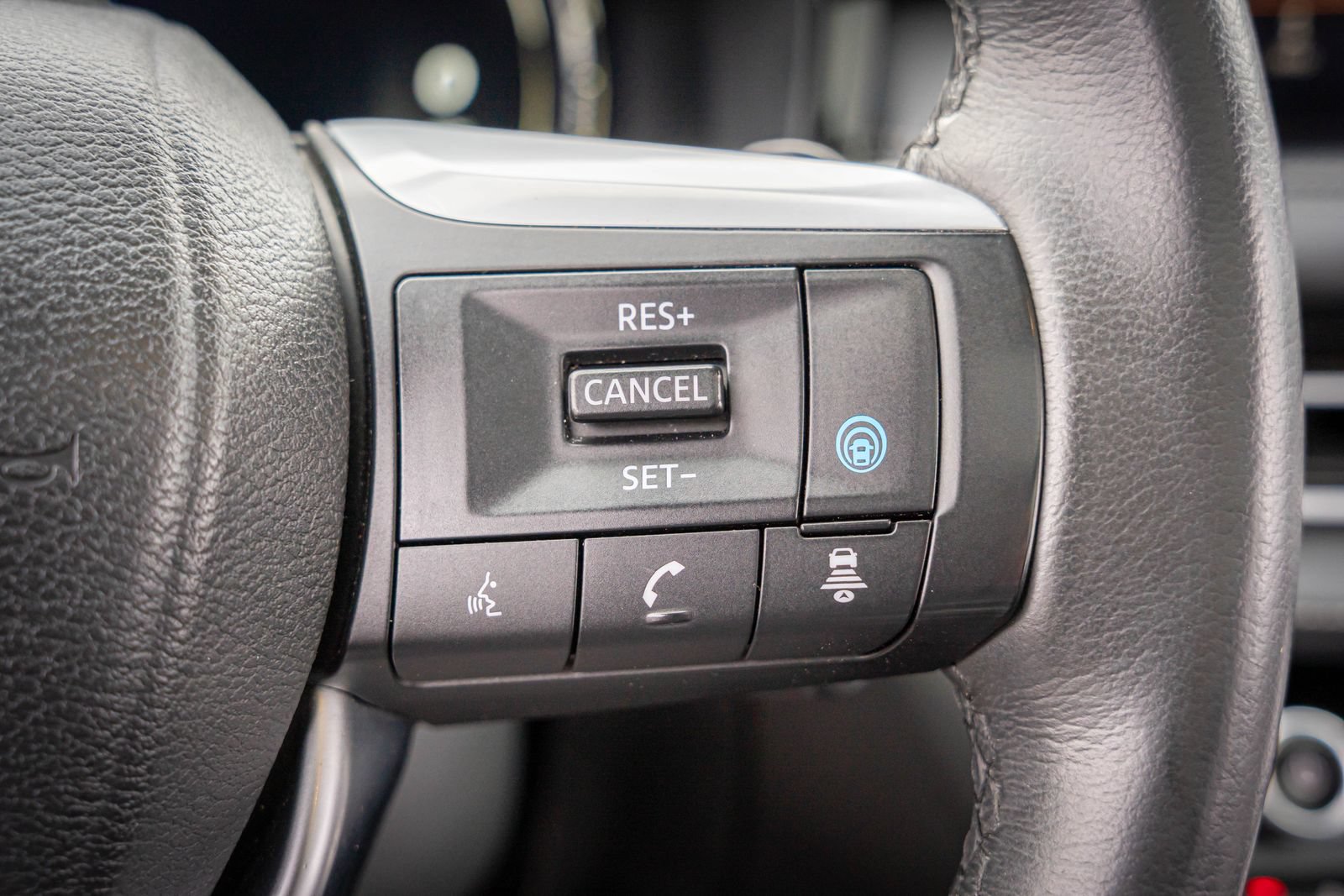 Used 2023 INFINITI QX60 Luxe AWD/4WD image 17