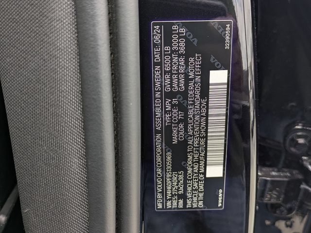 Certified 2025 Volvo XC90 T8 Ultra w/ Protection Package Premier AWD/4WD image 32
