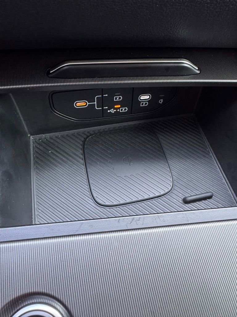 Used 2026 Kia Sportage EX w/ EX Panoramic Sunroof Package image 25