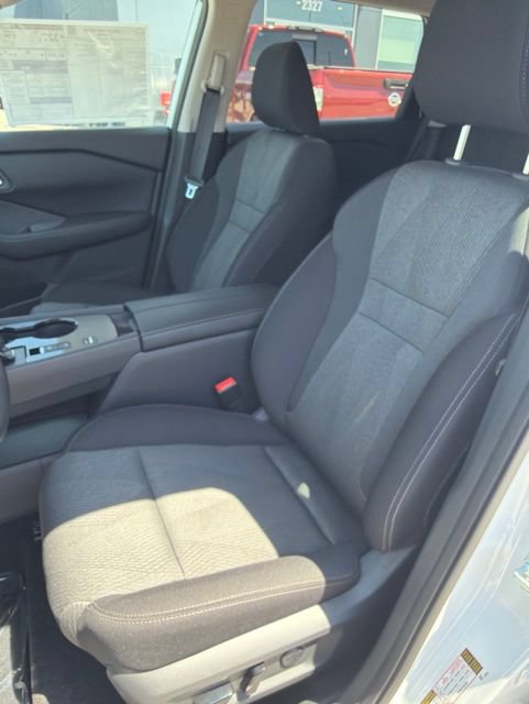 New 2026 Nissan Rogue SV FWD image 9