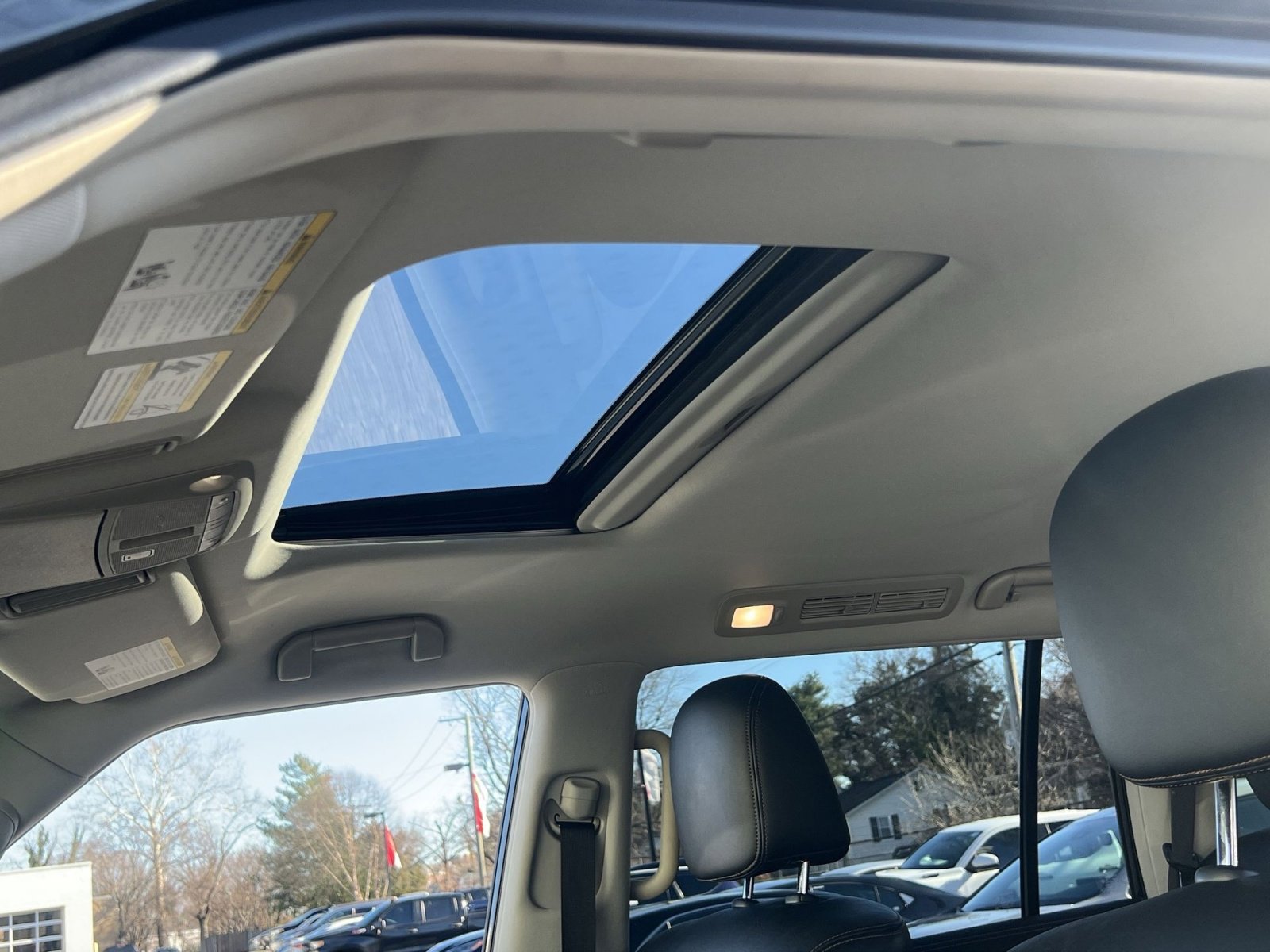 Used 2020 Nissan Armada SL w/ Premium Package image 22