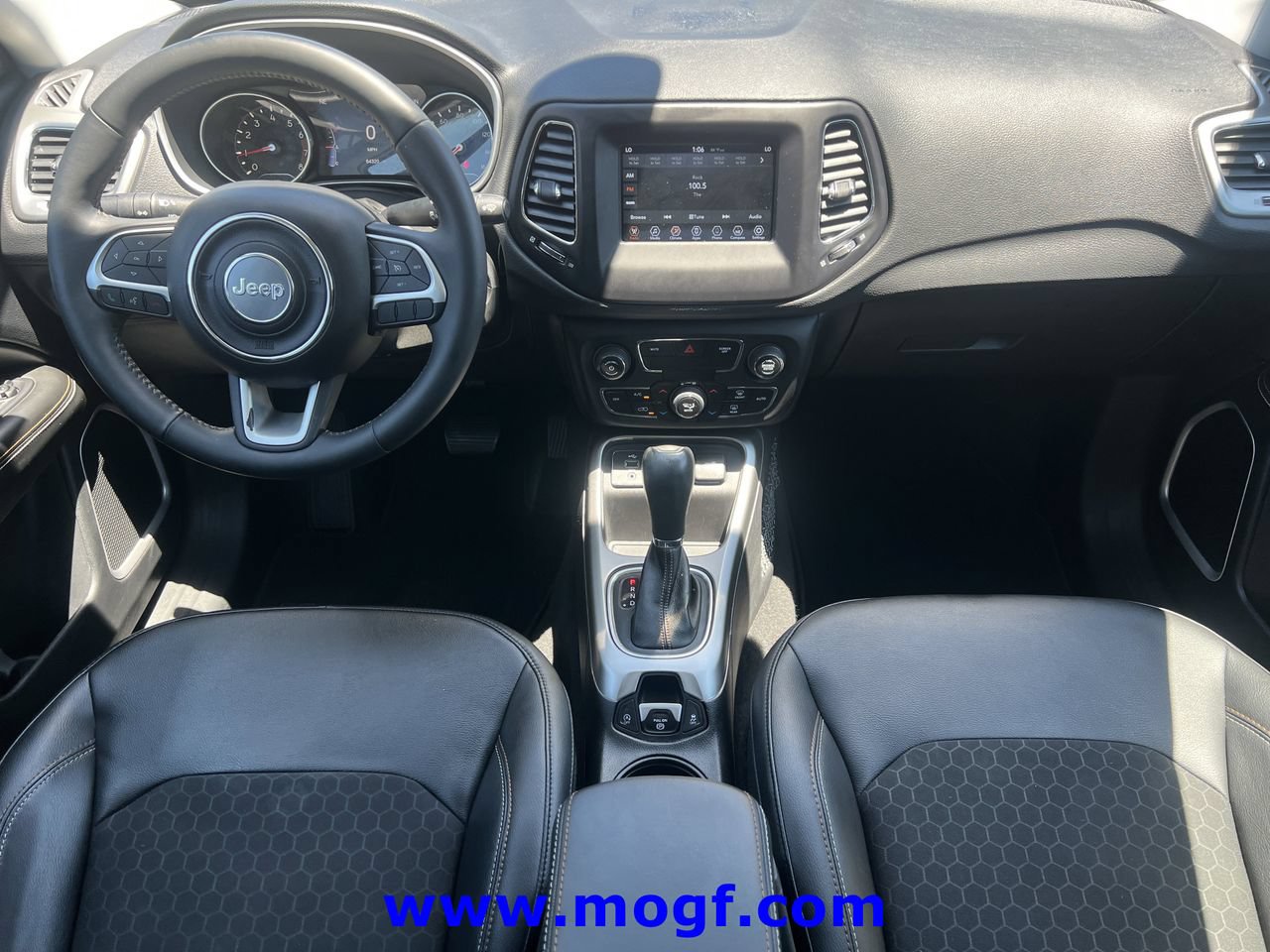 Used 2018 Jeep Compass Latitude w/ Popular Equipment Group FWD image 5