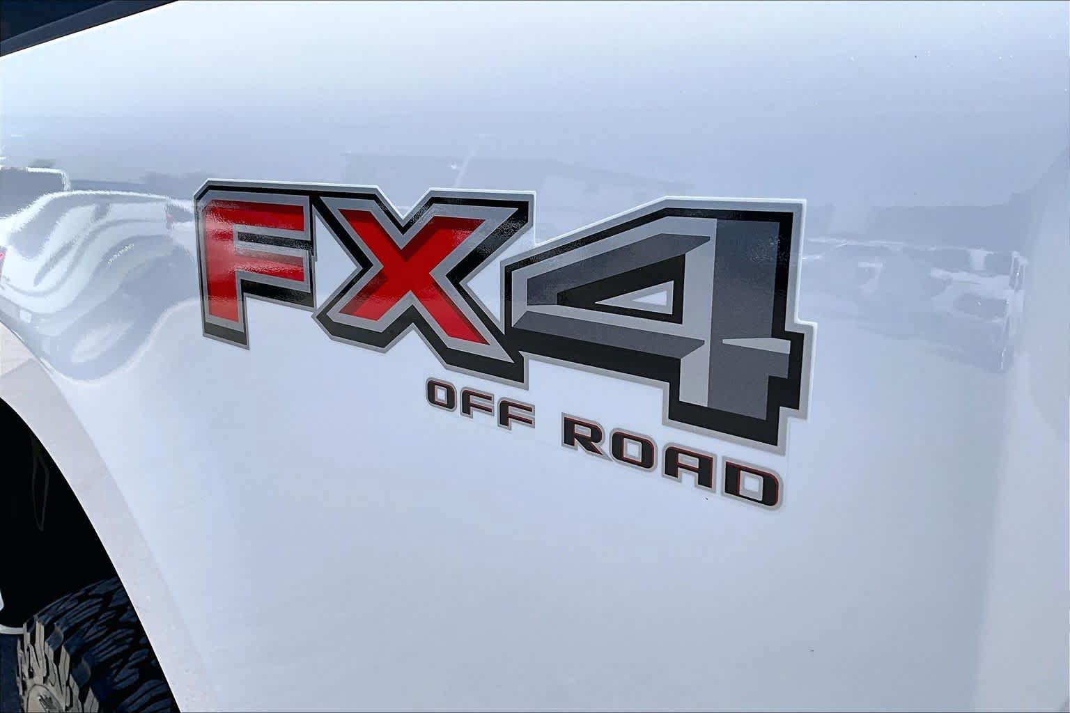 Used 2024 Ford F250 Limited w/ FX4 Off-Road Package AWD/4WD image 31