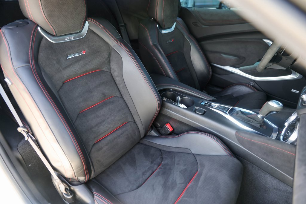 Used 2021 Chevrolet Camaro ZL1 image 25