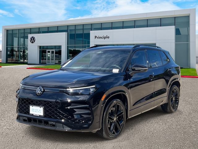 New 2026 Volkswagen Tiguan SE R-Line FWD image 1