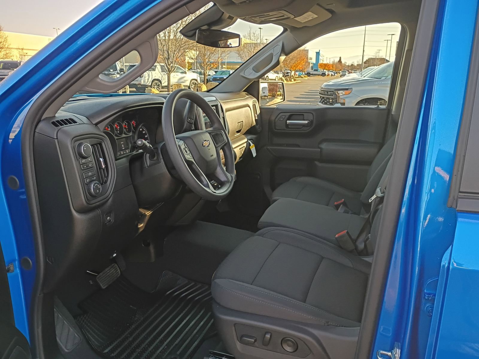 New 2026 Chevrolet Silverado 1500 Custom w/ Turbomax Blackout Package image 31