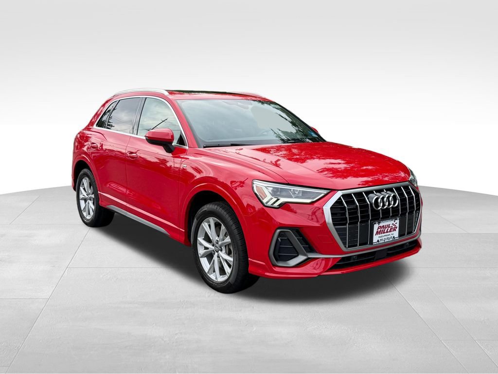 Used 2021 Audi Q3 2.0T Premium Plus w/ Premium Plus Package AWD/4WD image 4