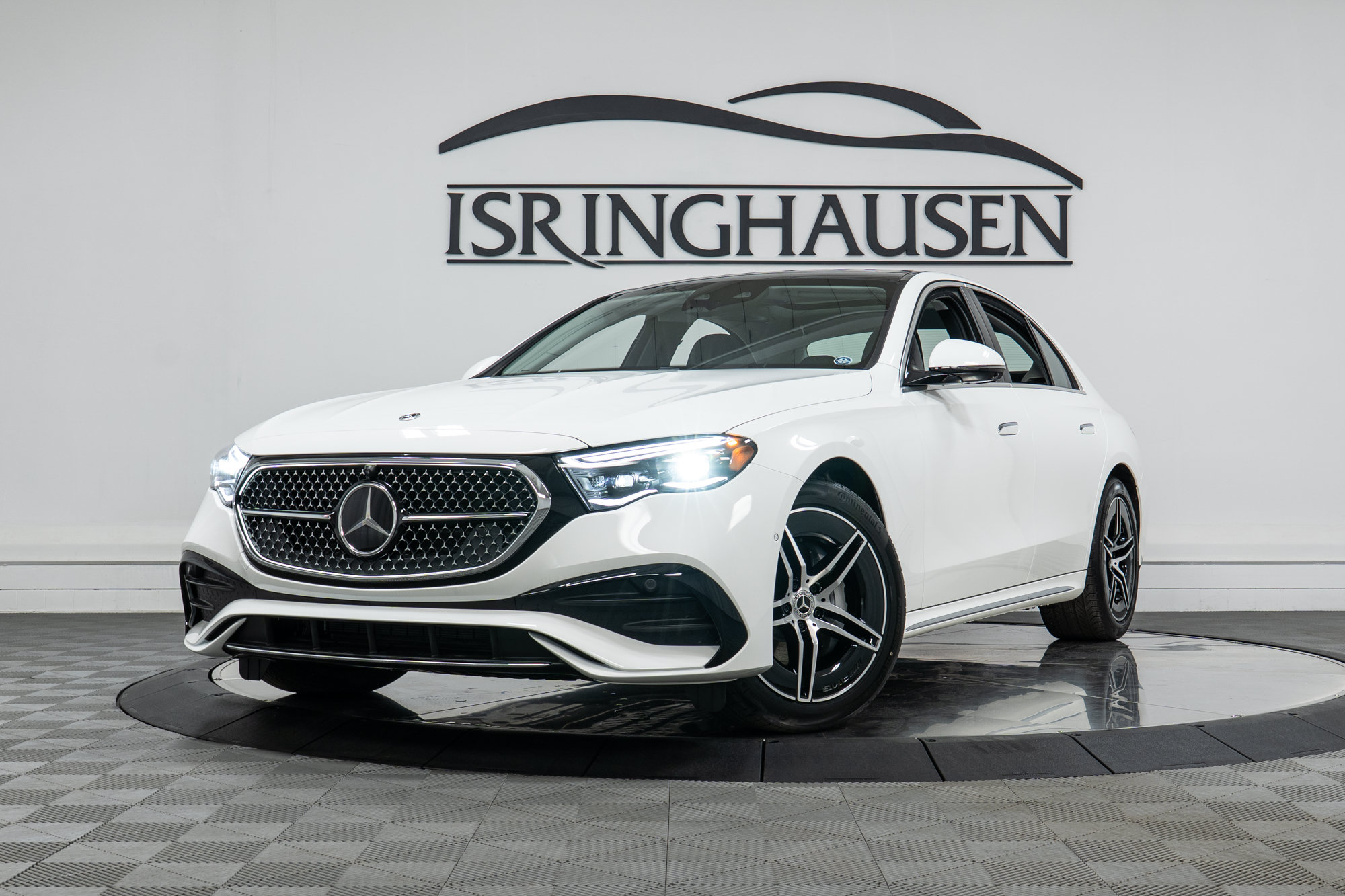 New 2025 Mercedes-Benz E 350 4MATIC Sedan image 28