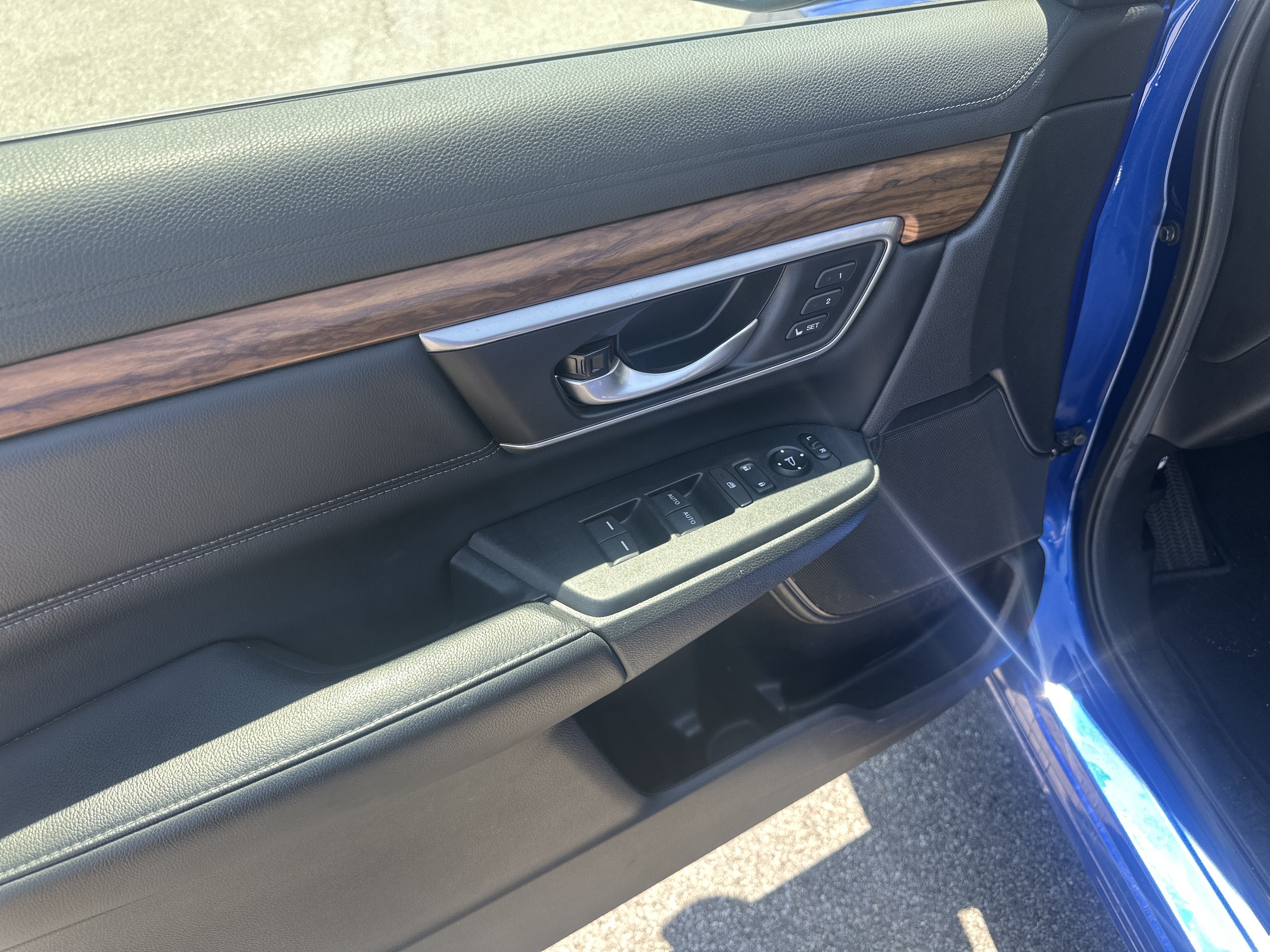 Used 2020 Honda CR-V Touring image 13