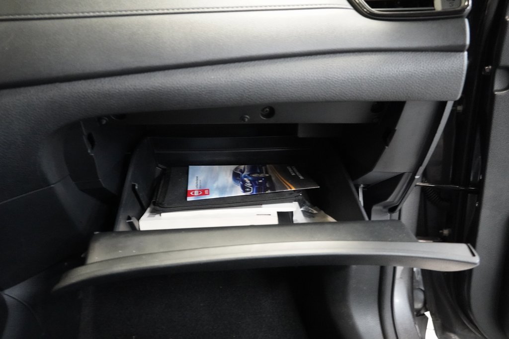 Used 2017 Nissan Rogue SV w/ Midnight Edition image 34