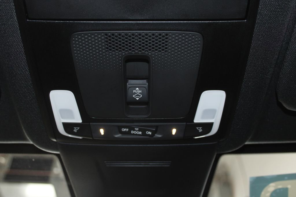 Used 2025 Honda CR-V Sport-L image 38