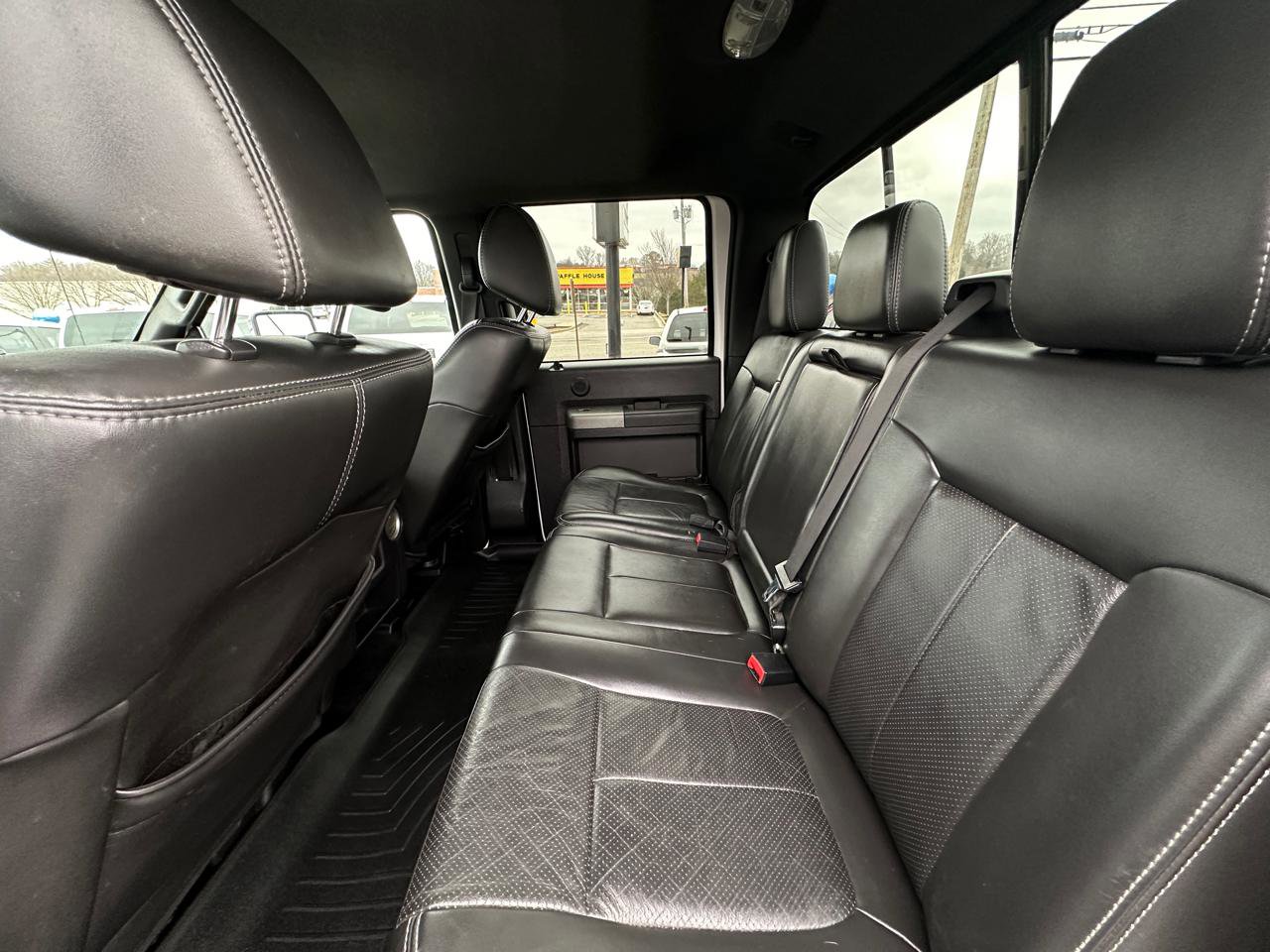 Used 2011 Ford F350 Lariat w/ Lariat Ultimate Pkg AWD/4WD image 9