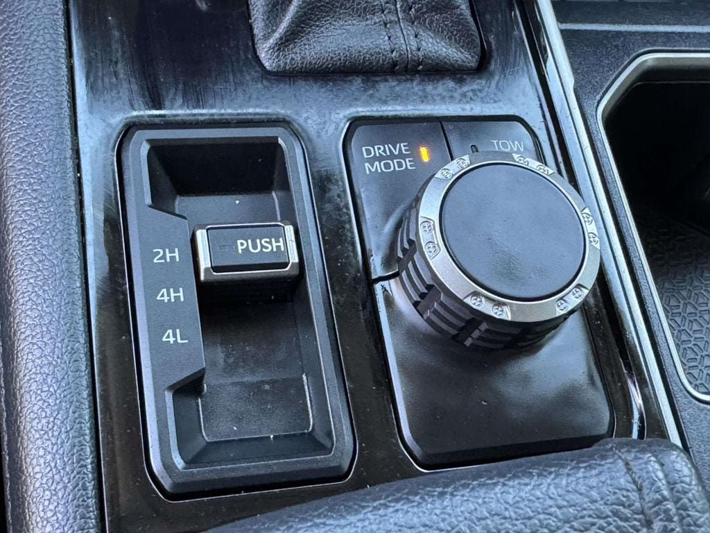 Used 2023 Toyota Tundra Limited AWD/4WD image 8